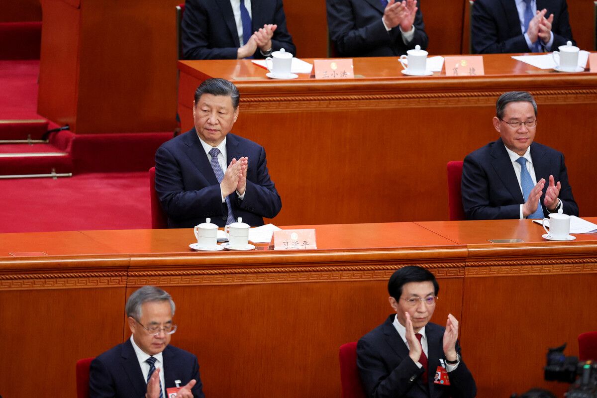 Im von Xi Jinping (Bild) diktatorisch regierten China geht seit gestern die Konsultativkonferenz über die Bühne: Damit sollen auch Minderheiten und andere Parteien, außer die Kommunistische, politisch mitwirken können. REUTERS