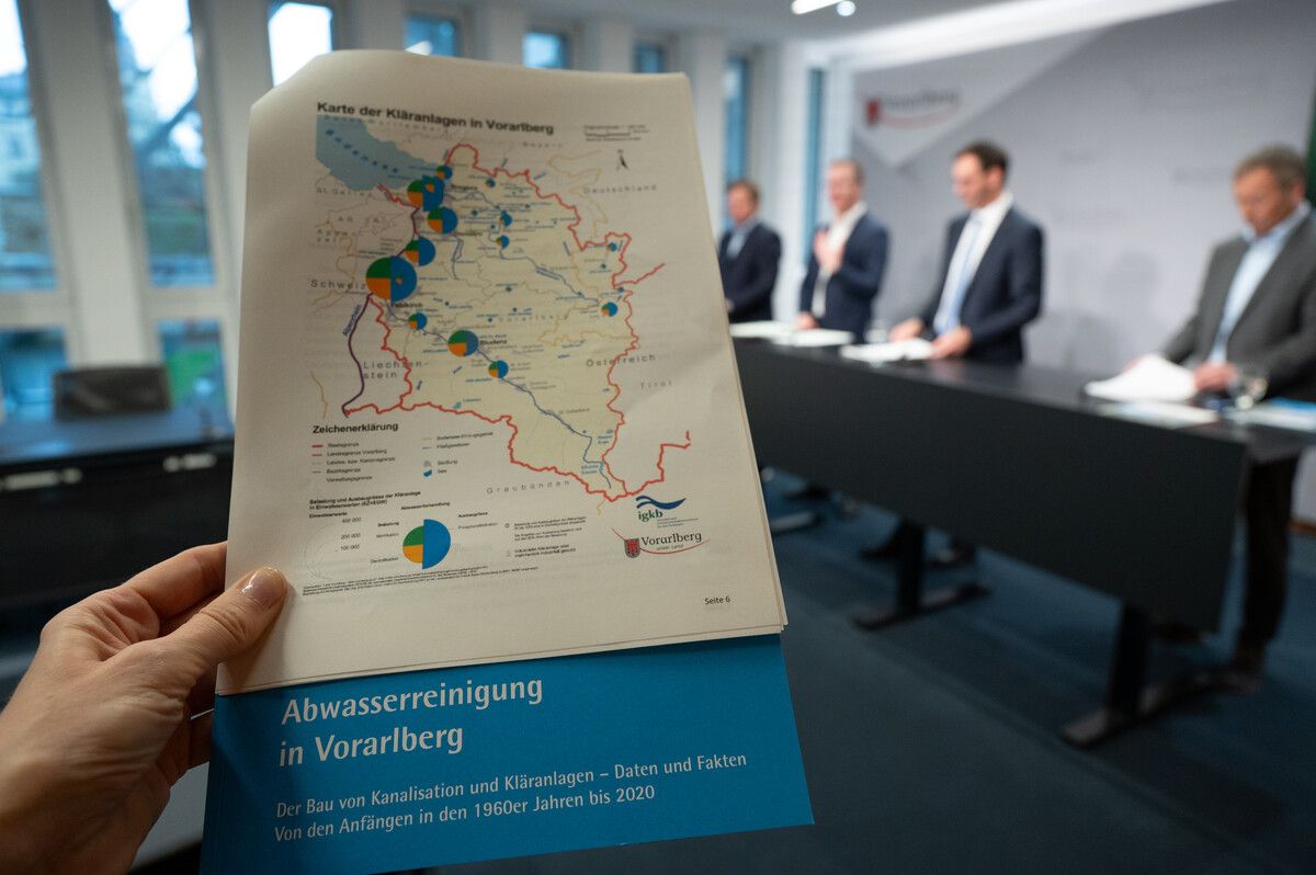 In Vorarlberg gibt es 34 kommunale Abwasserreinigungsanlagen und 190 Kleinkläranlagen. Die Kanalisation hat eine Gesamtlänge von 3800 Kilometern. VLK