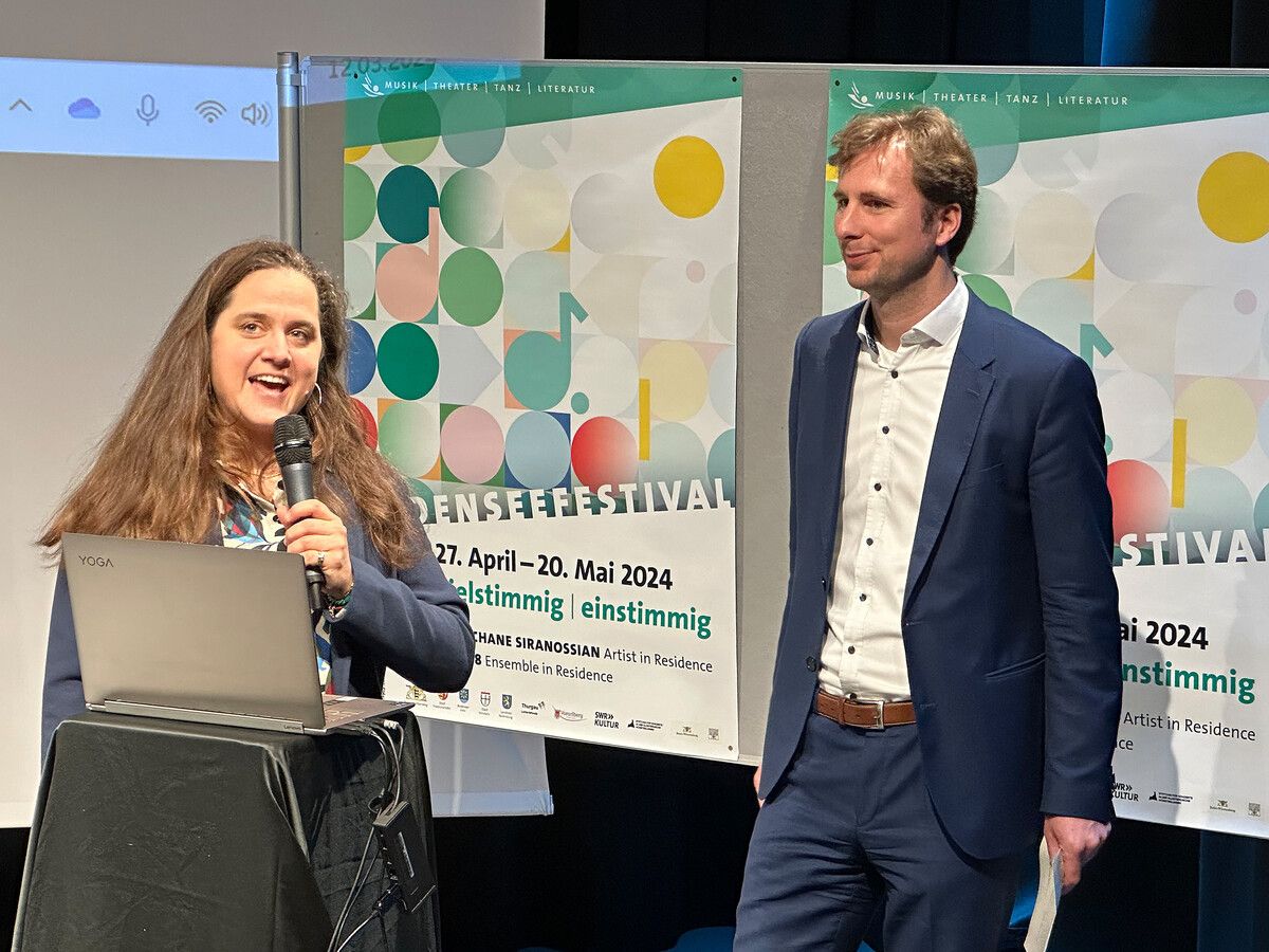 Intendantin Alexandra Gruber und Kulturbürgermeister Andreas Hein stellten das Programm des 34. Bodenseefestivals vor. CV