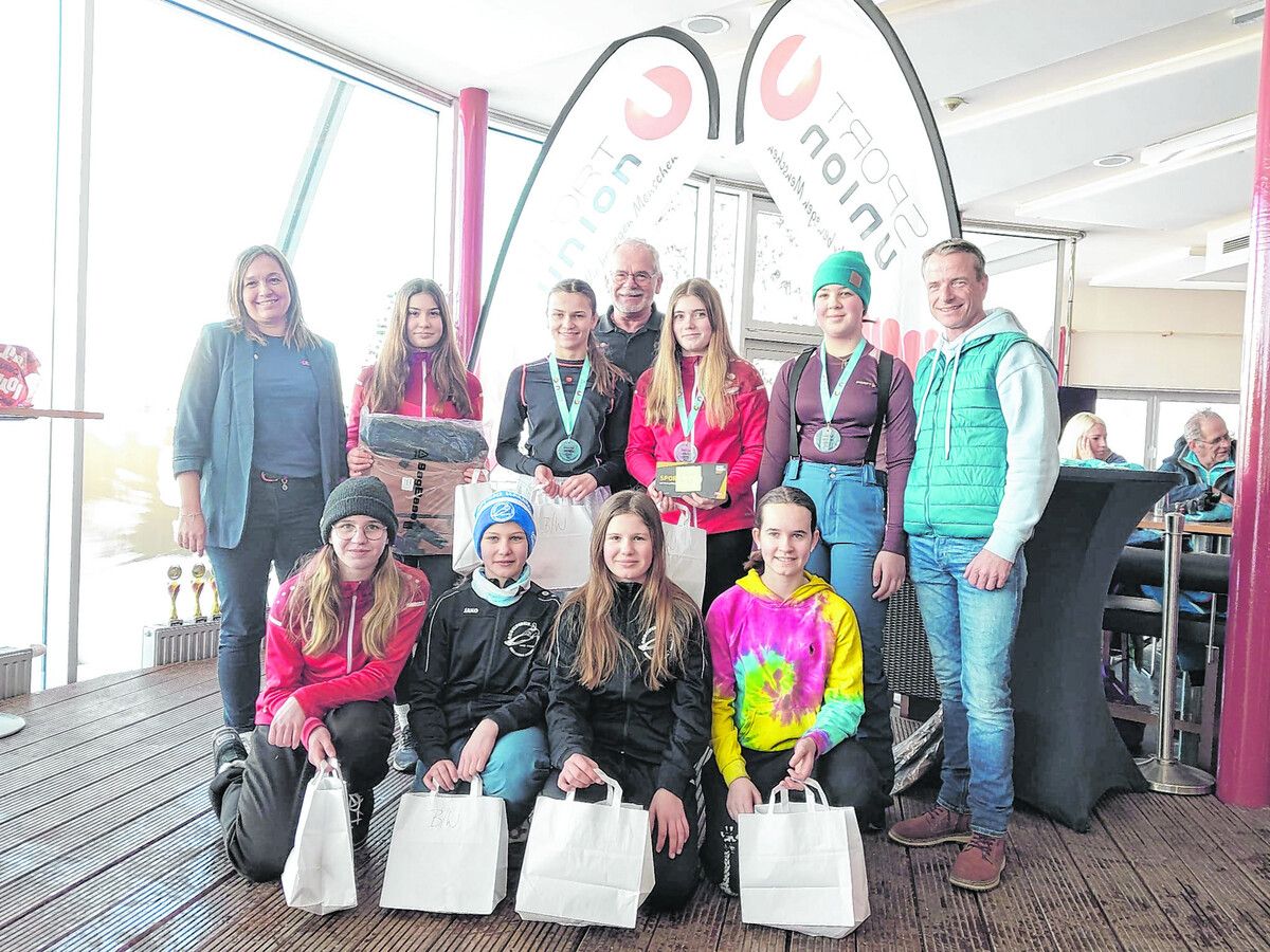 Junge Rodler des Rodelclubs Sparkasse Bludenz belegten beim Eisbärencup in Innsbruck sieben Top-Platzierungen.Vorarlberger Rodelverband