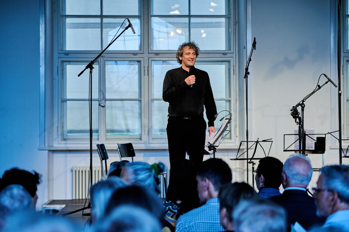 Klaus Christa, künstlerischer Leiter der Pforte, ist es wieder gelungen, ein abwechslungsreiches Programm zusammenzustellen. Marin Victor