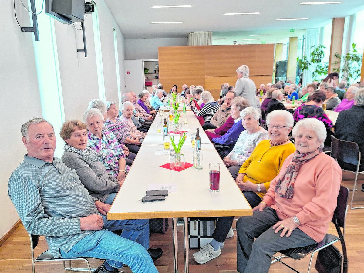 Knapp 100 Senioren lauschten den Ausführungen von Dr. Albert Lingg.50Plus Hohenems