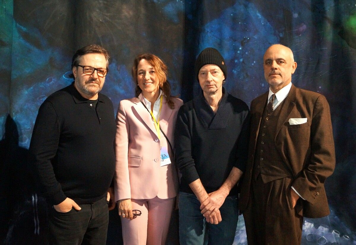Künstler John Miller, Stage-Initiatorin Judith Reichart, Künstler Richard Hoek und Kulturmanager Gerald Matt (v. l.). YAS (4)
