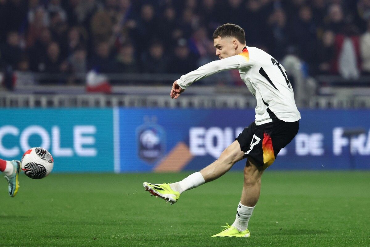 Nach nur acht Sekunden hämmerte Florian Wirtz den Ball gegen Frankreich zum 1:0 in die Maschen. „Nur“ deutscher Rekord, den Weltrekord hält ein Österreicher.apa
