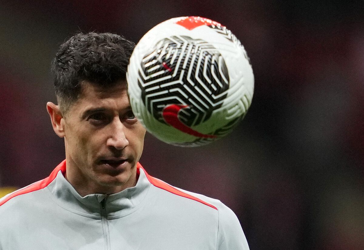 Polens Kapitän Robert Lewandowski.reu