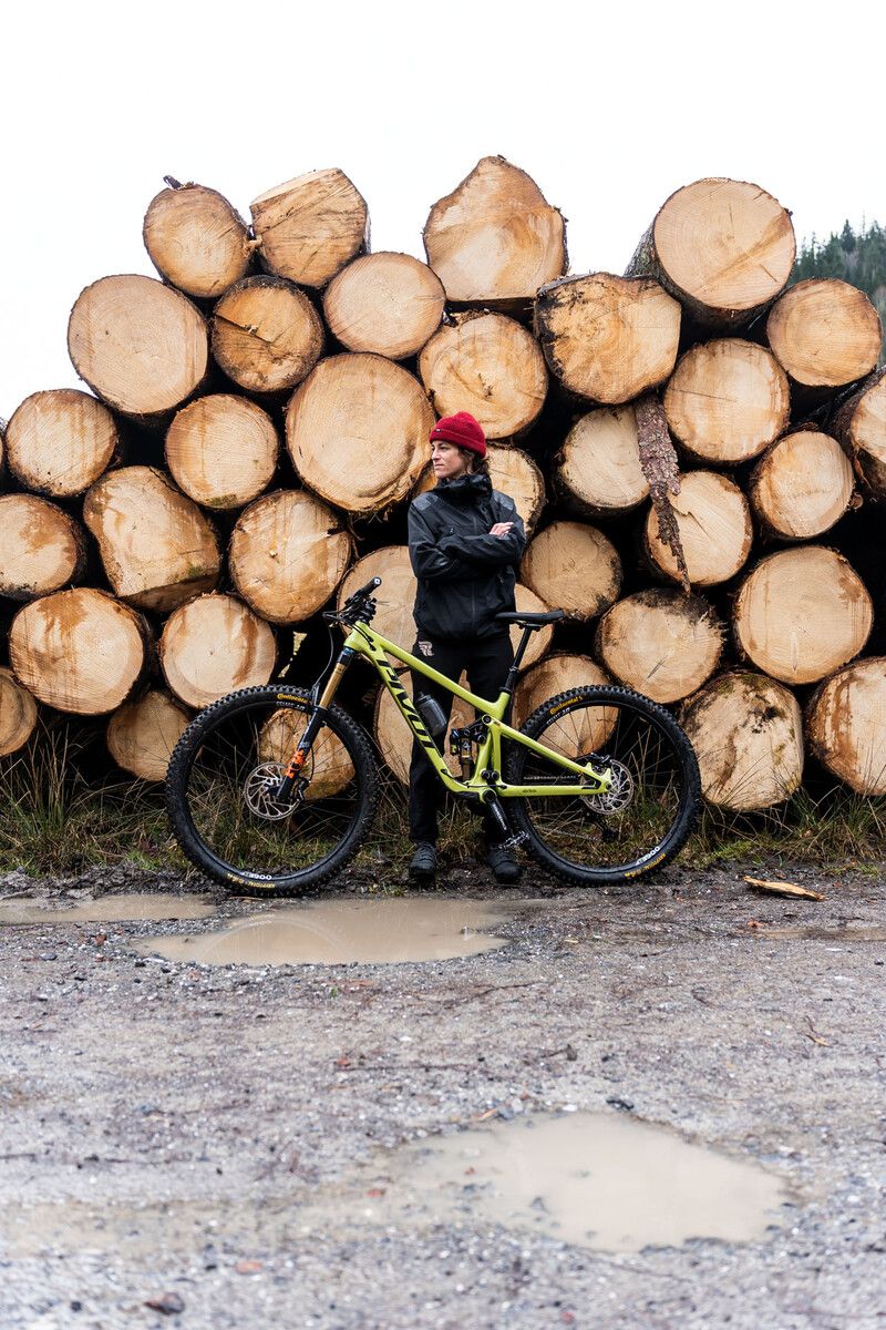 Rebecca Marte und ihr Mountainbike: eine Verbindung, die zu hundert Prozent passt.Maximilian Kathan