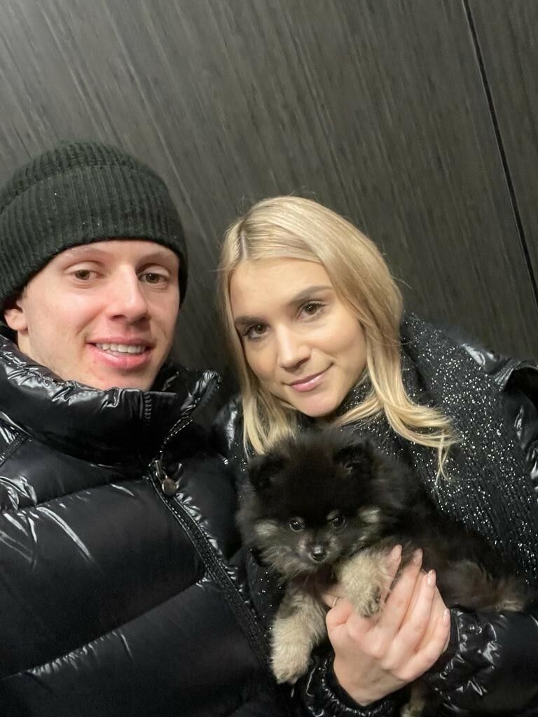 Stefanie und Marco mit Hund Chanel.