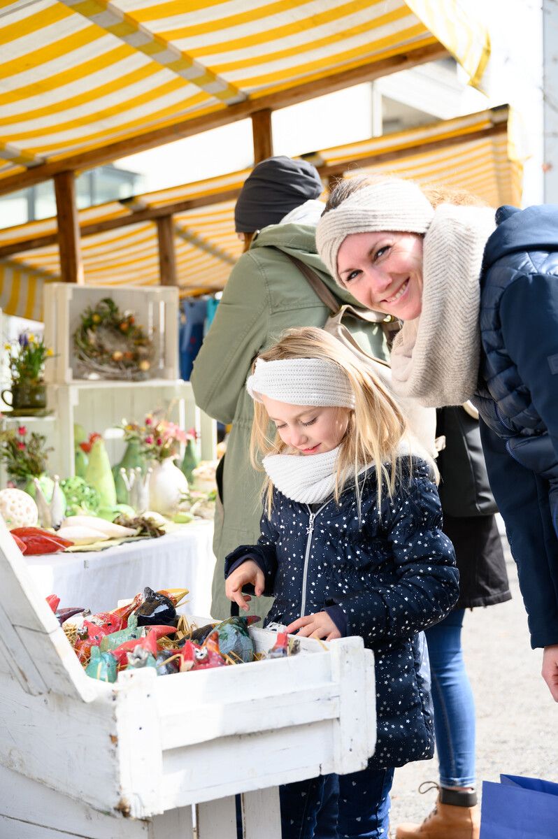 Traditionell findet am Karsamstag der Ostermarkt am Kirchplatz statt. MGL