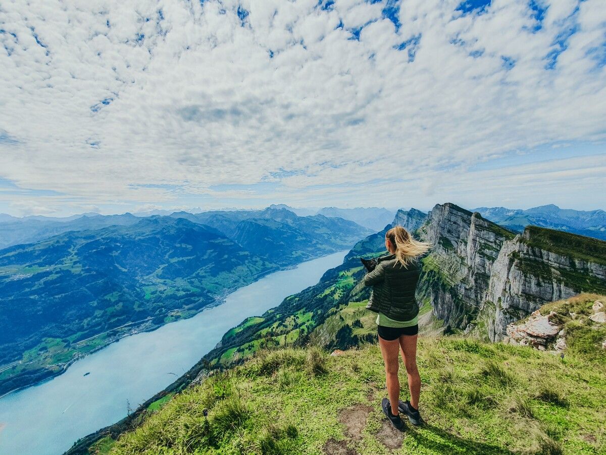 Wandern zählt zu ihren liebsten Hobbys.