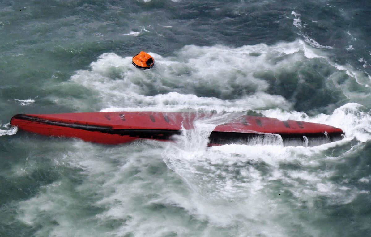 Zum Unglückszeitpunkt herrschte starker Wind und hoher Wellengang. RTS