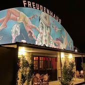 Umzug geplatzt: „Freudenhaus“ bleibt heimatlos. »D4