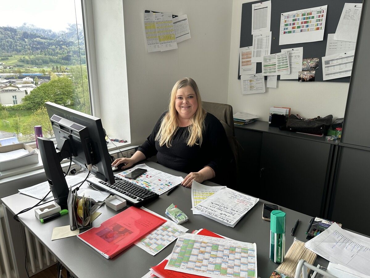 Bettina Jung an ihrem Arbeitsplatz.BI (2)