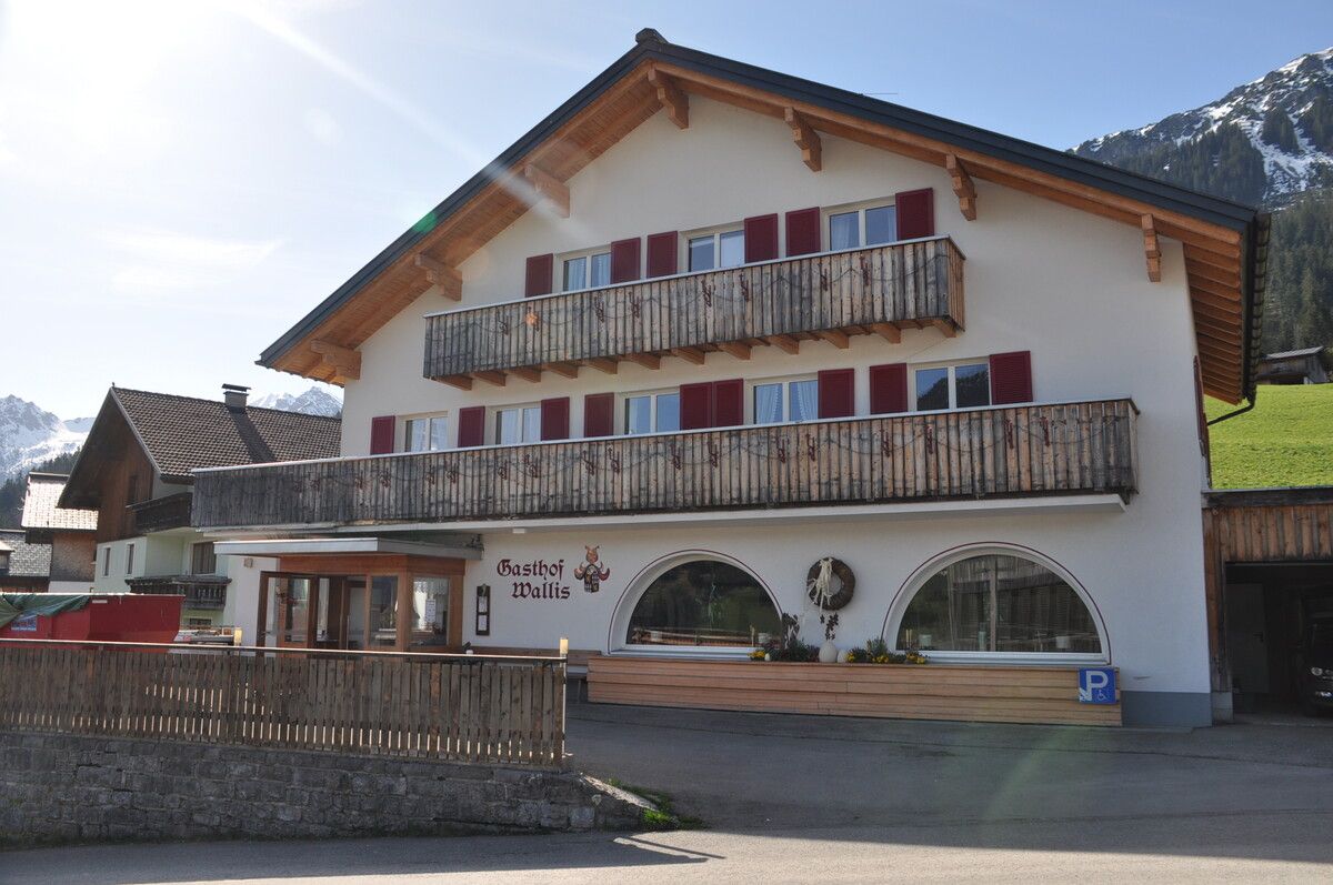 Das Gasthaus Wallis befindet sich im Herzen von Raggal. HAB