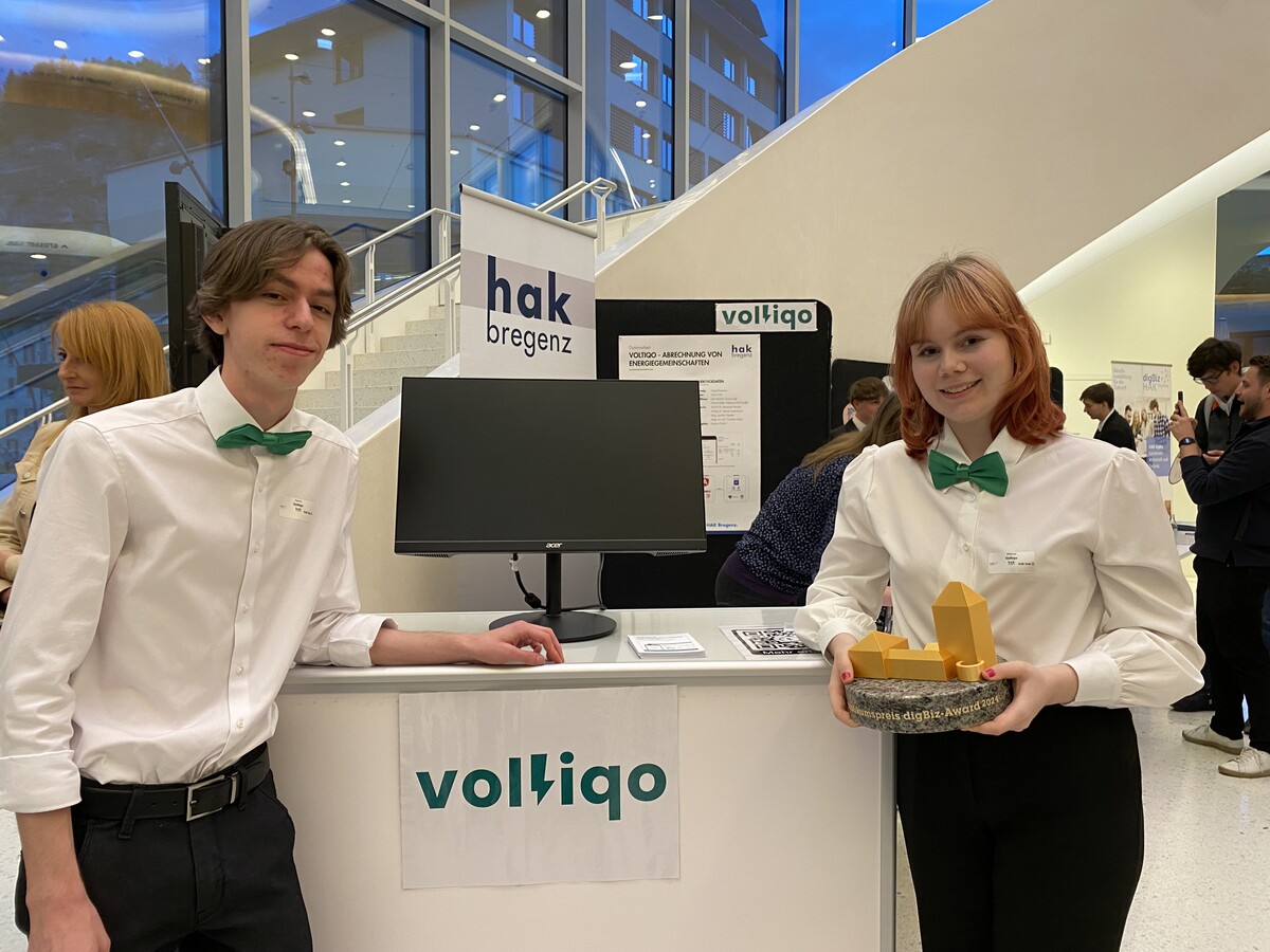 Das Team aus Bregenz hat den Preis für die beste Geschäftsidee bekommen. vn/pem