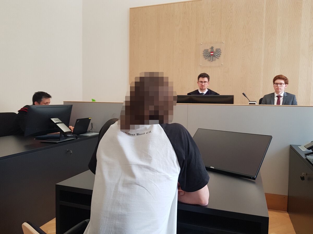 Der 40-jährige Angeklagte muss sich derzeit vor Richter Marco Mazzia verantworten. Eckert