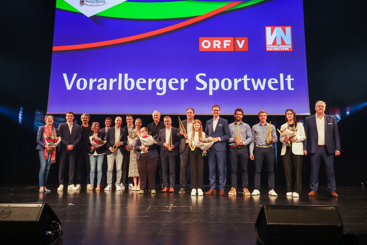 Die Bühne gehörte für einmal nicht allein den erfolgreichen Sportlern. Zahlreich vertreten waren nämlich auch die Vertreter für die nicht anwesenden Aktiven.