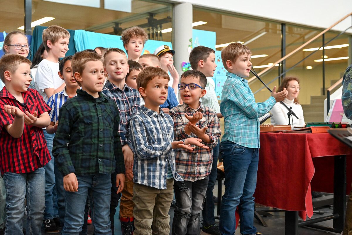 Die Schülerinnen und Schüler des SPZ feierten am Dienstagabend ein großes musikalisches Fest. bvs (2)