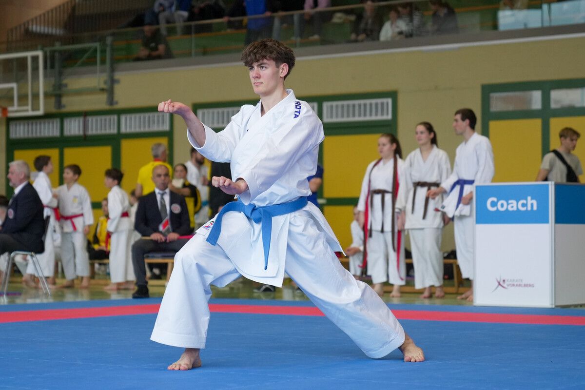 EM-Starter Felix Wagner vom KC Sheibukan Dornbirn holte sich zwei Landesmeistertitel in der Kata-Einzel und zudem Gold in der Mannschaft.Karate Vorarlberg