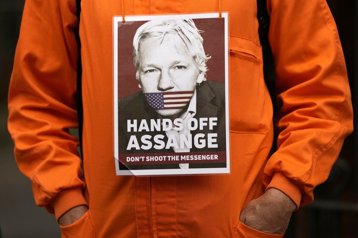 Fast täglich protestieren Aktivisten für die Freilassung von Assange. AP