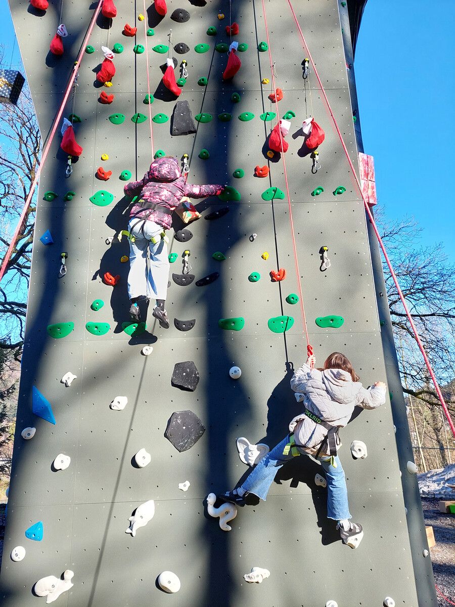 Feierliche Eröffnung des Kletterturms „Kids Buin“: Ein Tag voller Bewegung und Kreativität für die ganze Familie. Vorarlberger Kinderdorf