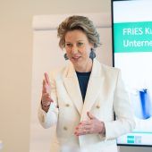 Carina Pollhammer: Konsumlaune im Handel steigt. »D1