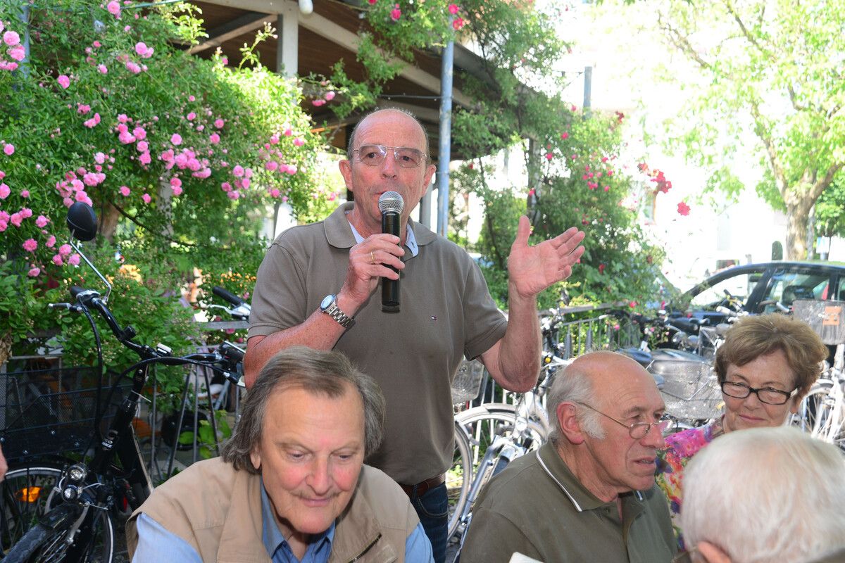 Gottfried Schröckenfuchs bei einer Dankesfeier der Seniorenbörse. hapf