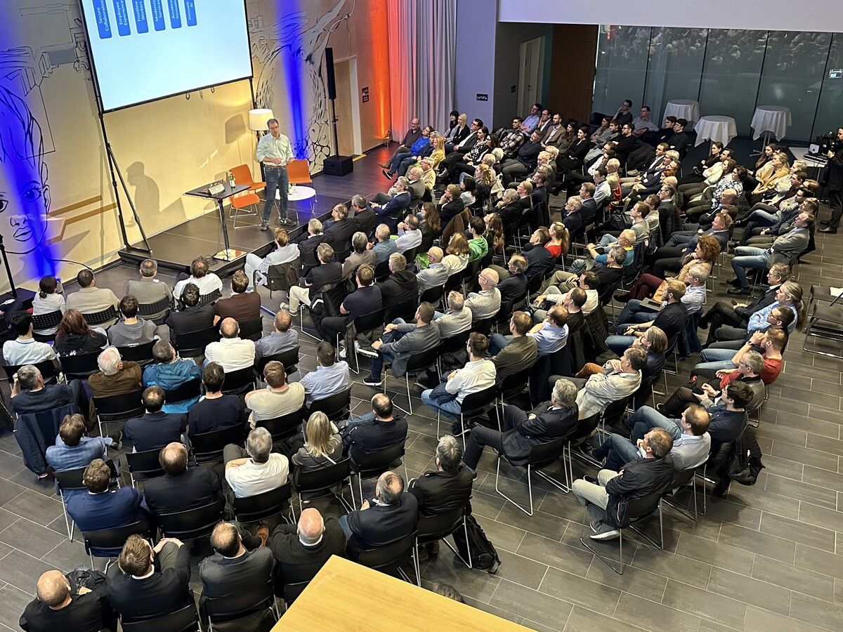 Gut 200 Anmeldungen gab es für den Vortrag von Sicherheitsexperten Roger Halbheer im Competence Center Rheintal in Lustenau. CRO
