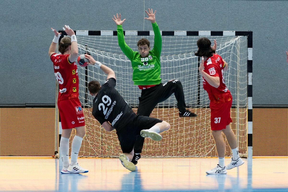 In der Sporthalle am See gingen Goalie Constantin Möstl und der Alpla HC Hard in dieser Saison noch nie als Verlierer vom Platz.VN/STiplovsek