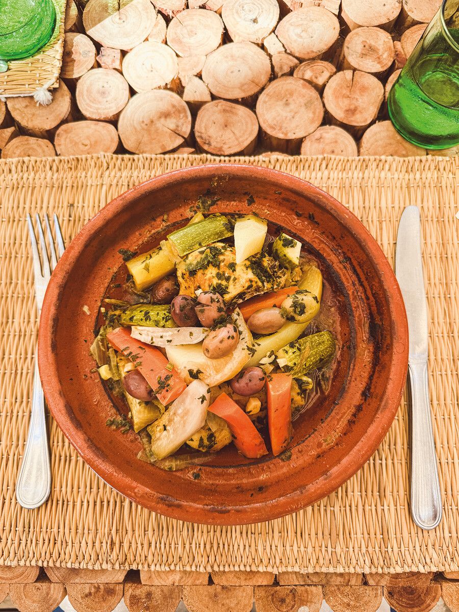 In der Tajine wird Gemüse oder Fleisch direkt über dem Feuer gegart.Beate Rhomberg