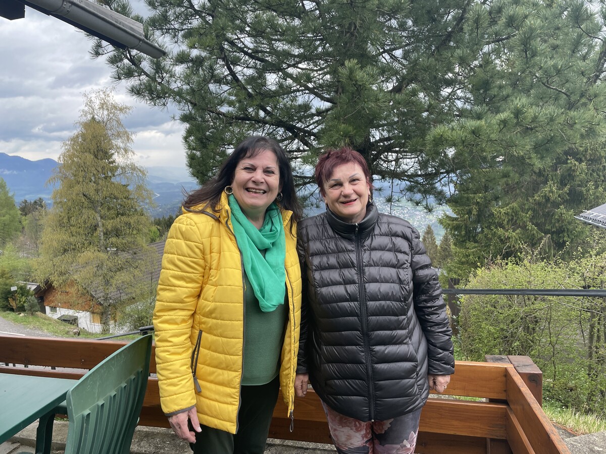 Marilyn Oswald und Rosalia Gabriel sind überglücklich. VN/sah