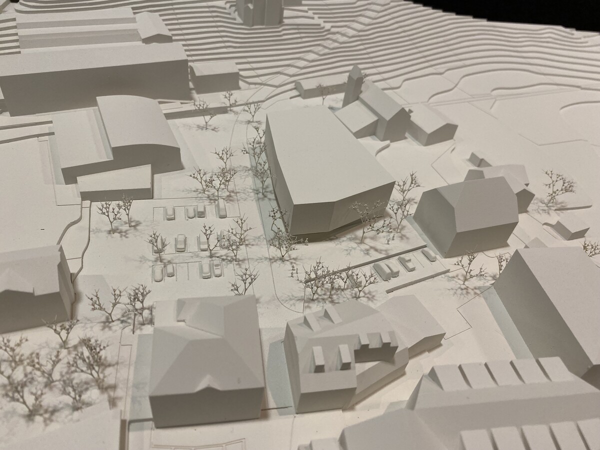 Mit dem neuen Masterplan bleibt ein Großteil der oberirdischen Parkplätze bestehen. VN/JUN