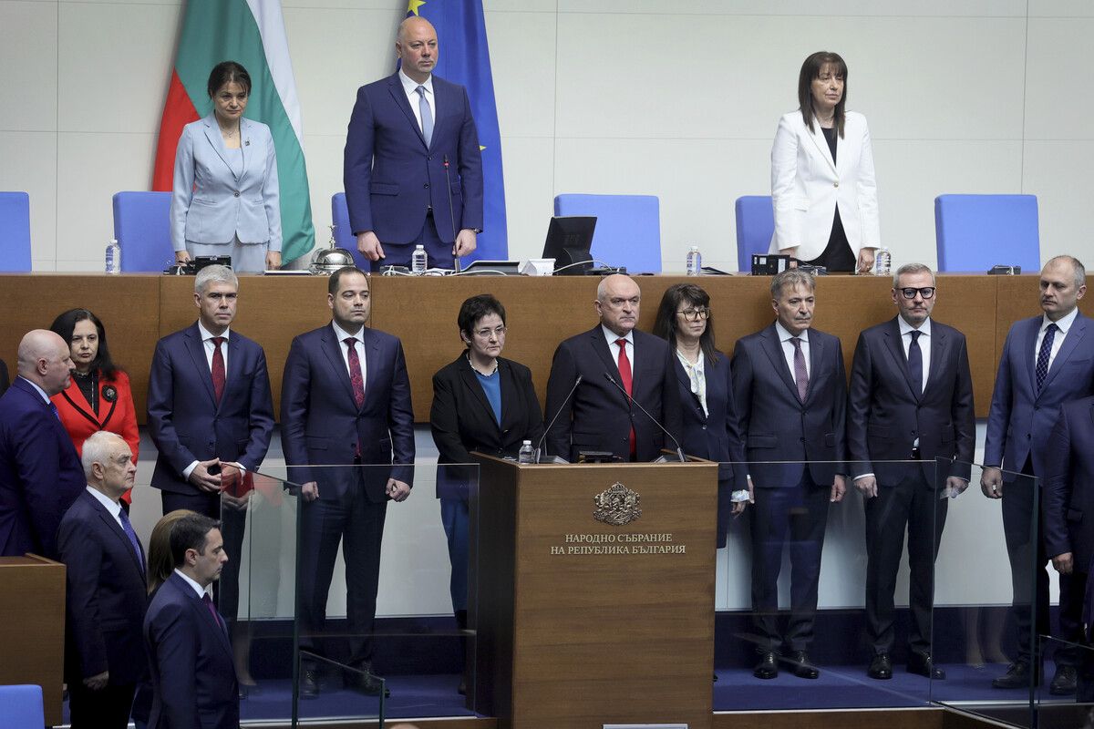 Nach dem Bruch der prowestlichen Regierungskoalition in Bulgarien hat die Übergangsregierung ihren Amtseid abgelegt – es gibt Neuwahlen. AP