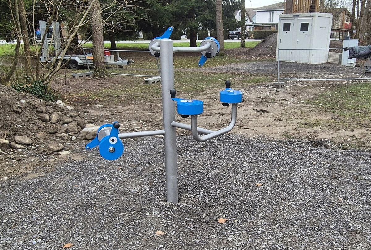Neue Calisthenics-Anlagen im Fitnessbereich an der Ach.