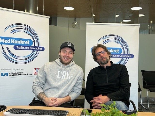 Oberarzt Johannes Breuss (r.) und Diplompfleger Andreas Reutz informierten das Med-Konkret-Publikum umfassend und sehr verständlich. vlkh