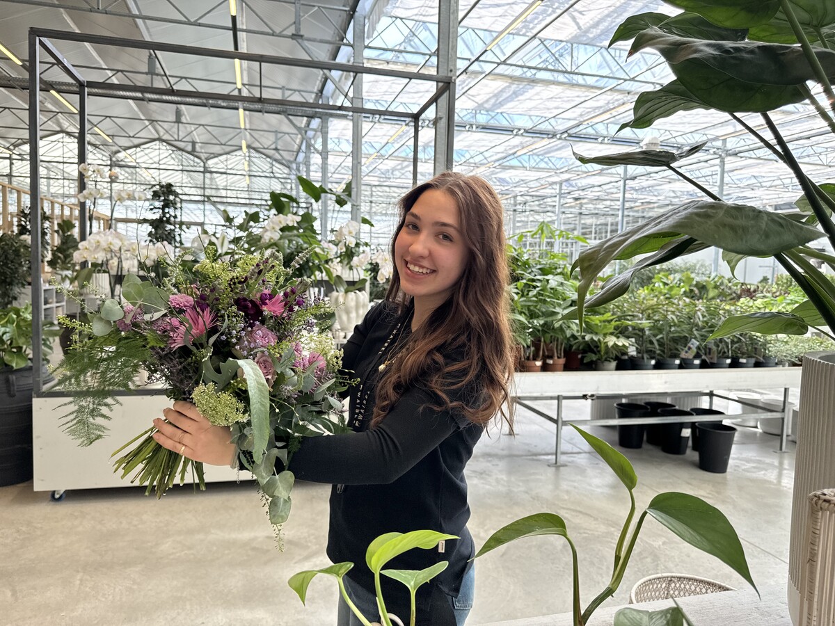 Selina Gapp: „Wichtige Voraussetzungen sind die Liebe zum Detail, zur Natur und zu Blumen.“Waibel Floristik