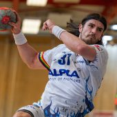 Hard zieht mühelos  ins Halbfinale ein