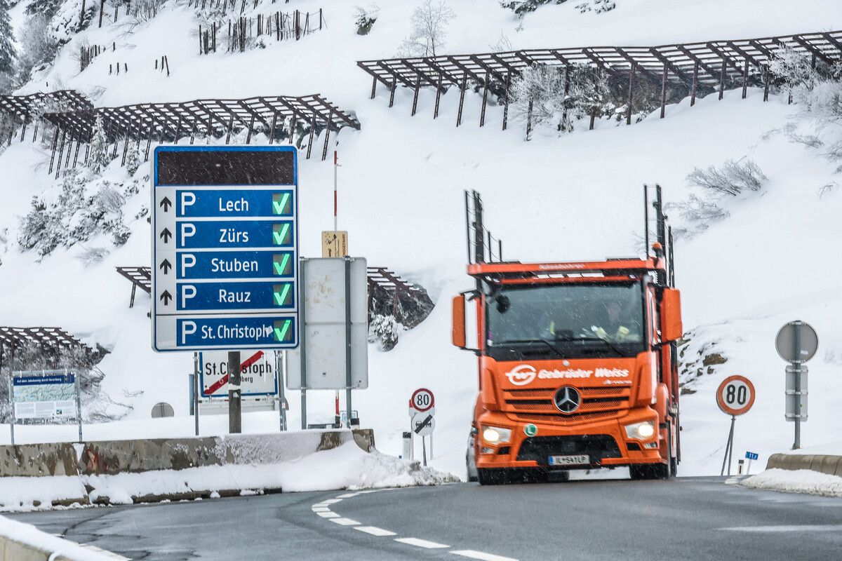 Welche Fahrzeuge über den Pass dürfen, ist klar geregelt. VN/Steurer