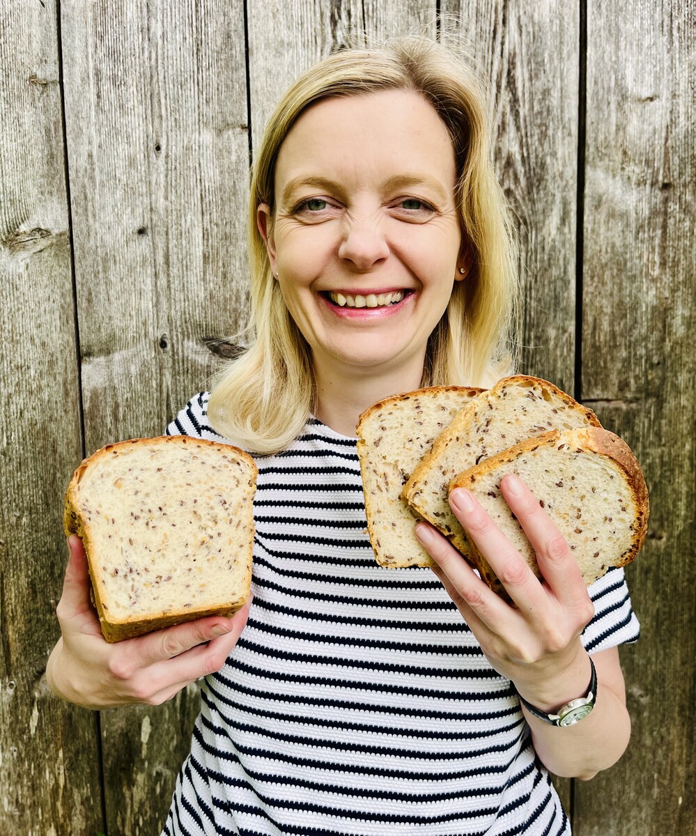 Alexandra von Backduft bereitete das saftige Jausenbrot in ihrer Backstube in Nenzing zu.afb