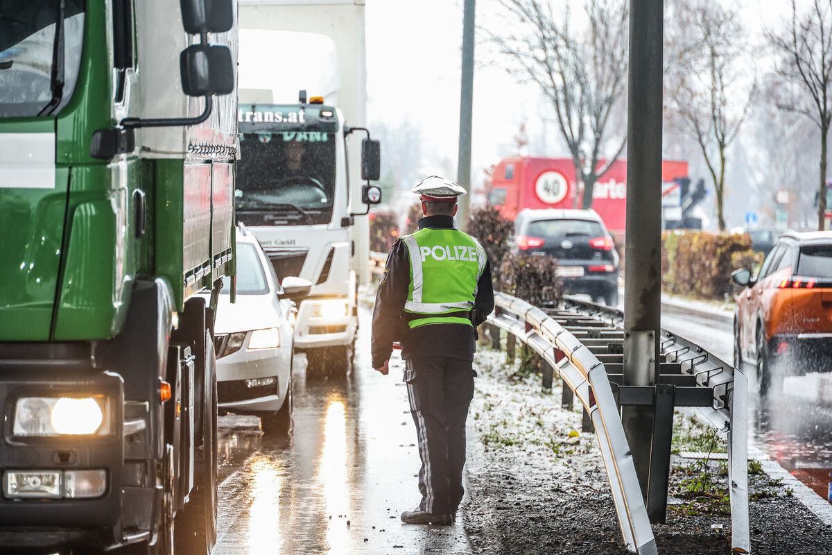 Auch auf Höhe des BayWa-Marktes in Lauterach fand eine „Aktion scharf” der Polizei statt. vn/steurer