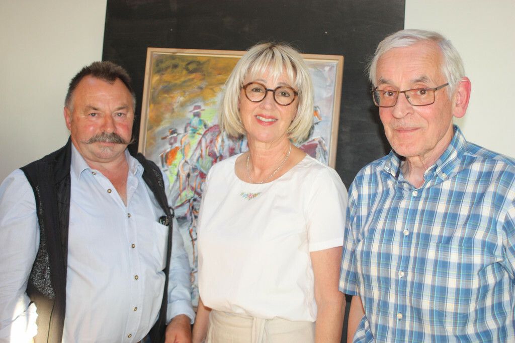 Buchautor Adam Keckeis mit Moderatorin Gabi Fleisch und Tontechniker Quadro Ernst war hochzufrieden. VN-TK