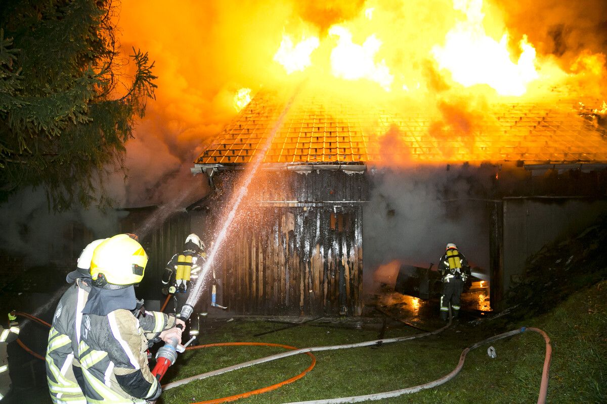 Das Haus wurde vom Feuer komplett zerstört. mathis