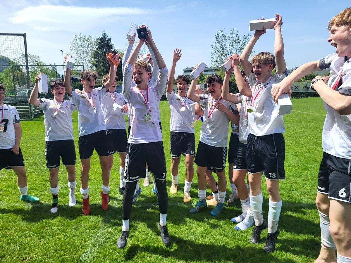 Das Sportgymnasium Dornbirn sichert sich erneut den Landesmeistertitel im Schulsport. cth (3)