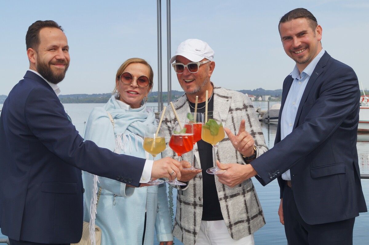 David Friedl (Pier 69), Catrin und Heinz Wendel und Lukas Buttazoni (Pier 69). yas