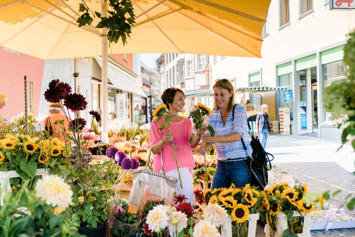 Der Frühjahrsmarkt in der Altstadt bietet ein abwechslungsreiches Programm und viele Stände.Hefti Fotografie