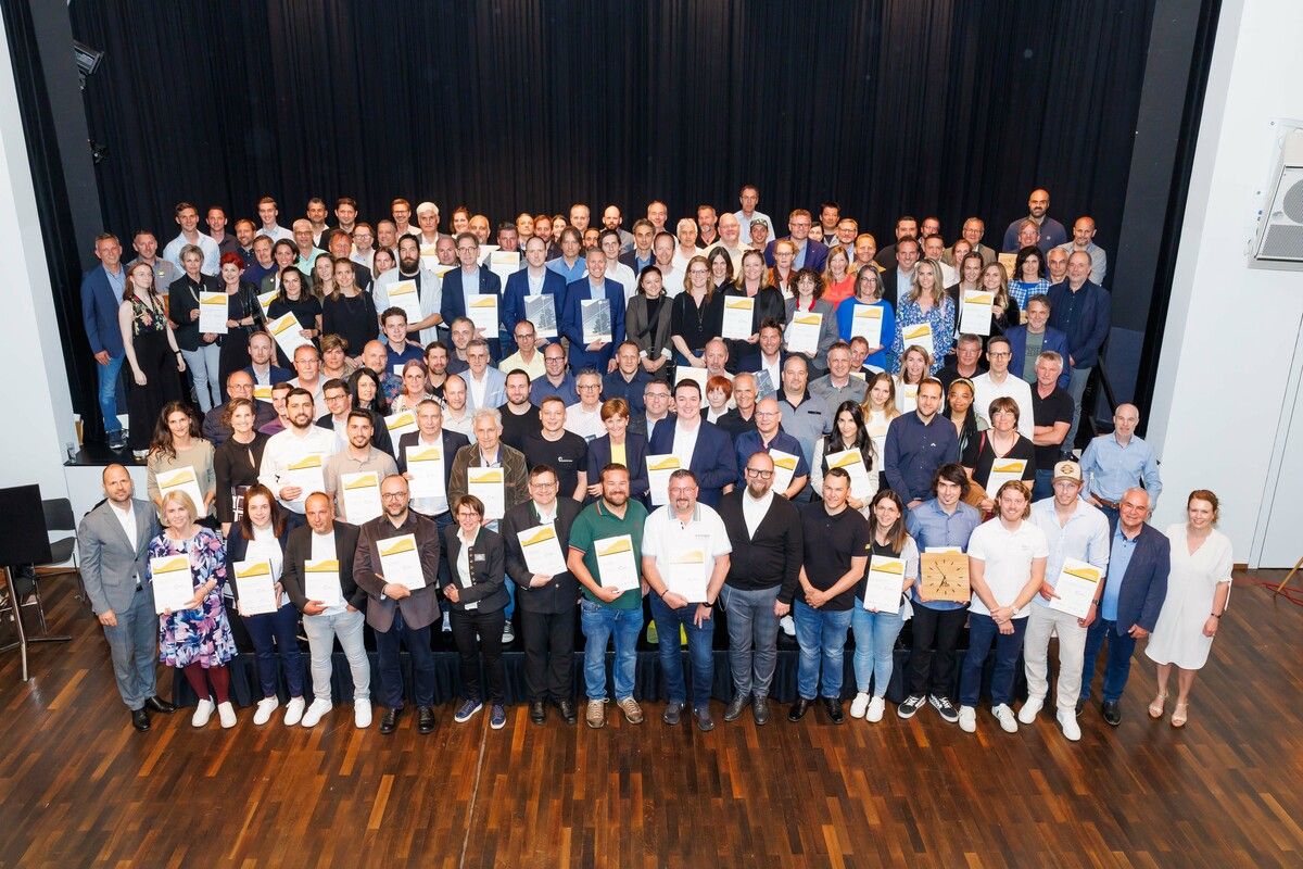 Der Stand Montafon, der Stand Montafon Forstfonds und der Abwasserverband Montafon sind als einer der ersten Gemeindeverbände überhaupt mit dem Ökoprofit-Zertifikat ausgezeichnet worden. VLK/Hofmeister