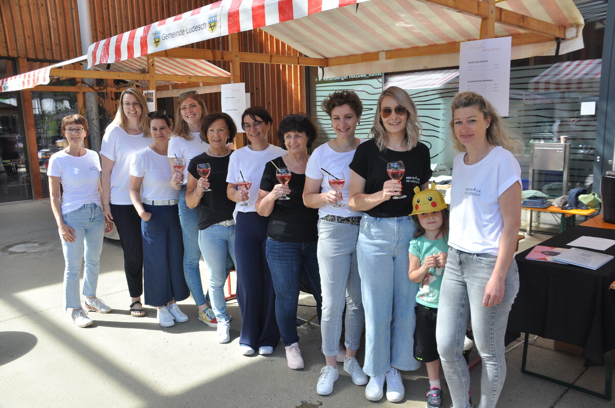 Der Verein „Mir Fraua vo Ludesch“ sorgte für Speis und Trank. HAB(2)
