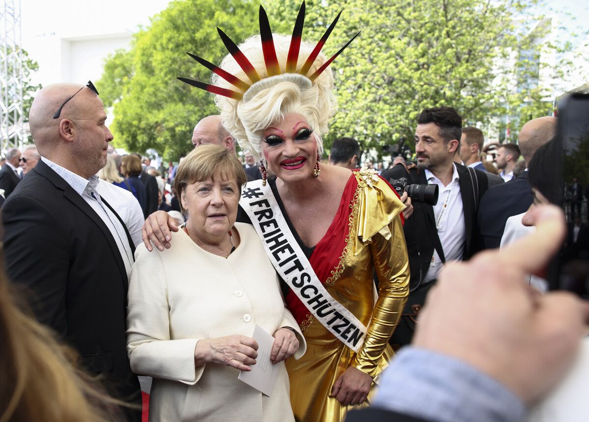 Die ehemalige deutsche Bundeskanzlerin Angela Merkel nahm an einer Veranstaltung zum 75. Jahrestag des deutschen Grundgesetzes teil. AP