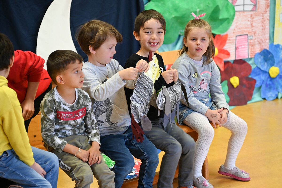Die Kinder vom Kindergarten Augarten feierten die Mamas zum Muttertag und führten ihnen ein Theaterstück vor. bvs