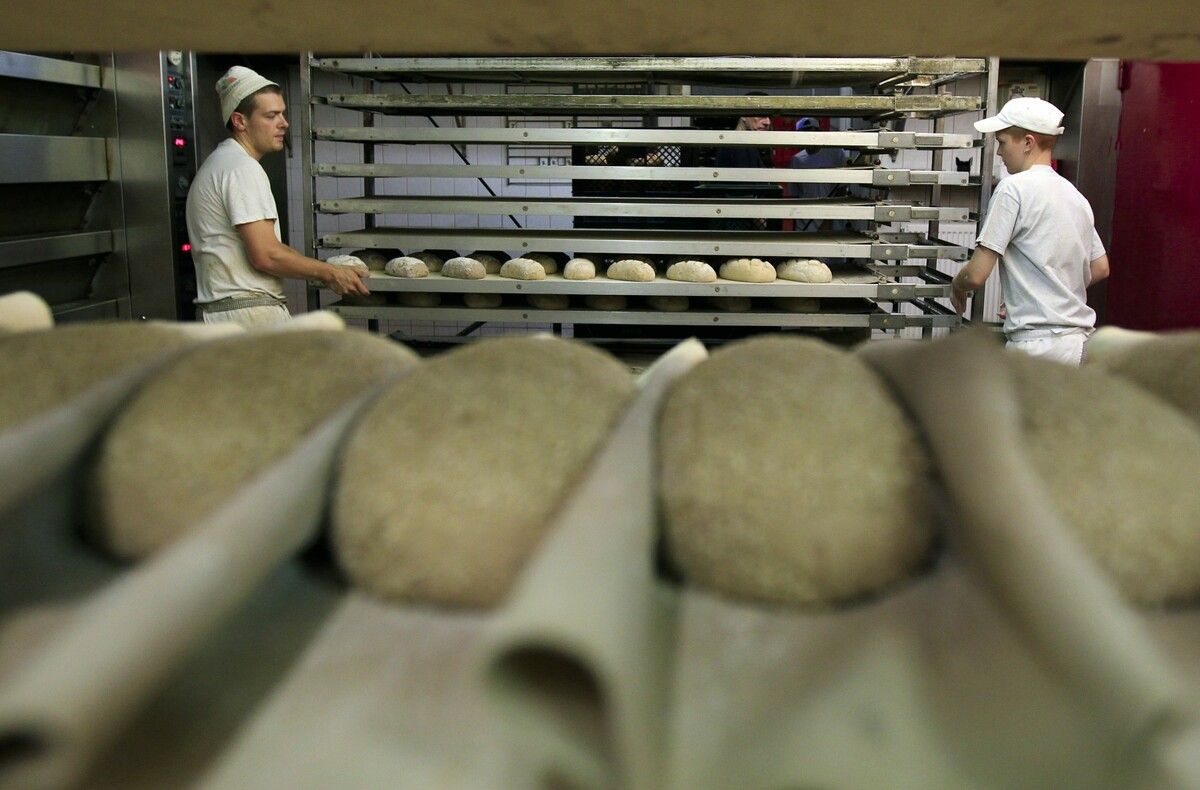 Die Unternehmen sind vor allem von der oft kostspieligen Störung von Produktionsprozessen betroffen.Reuters