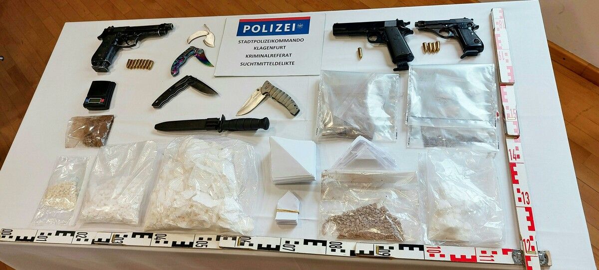 Im Zuge der Operation „Samo Jako“ wurden 23 Personen festgenommen. Sie sollen Kokain, Heroin, Cannabis, Speed und Ecstasy im Wert von 5,2 Mill. Euro verkauft haben. APA